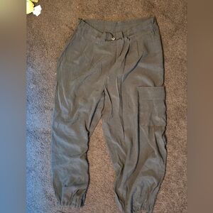 Anthropologie Women's Gray Cropped Pants